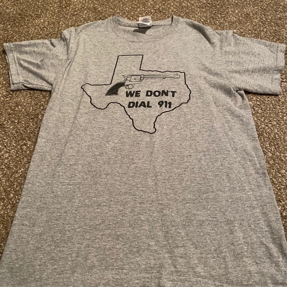 Women’s tee